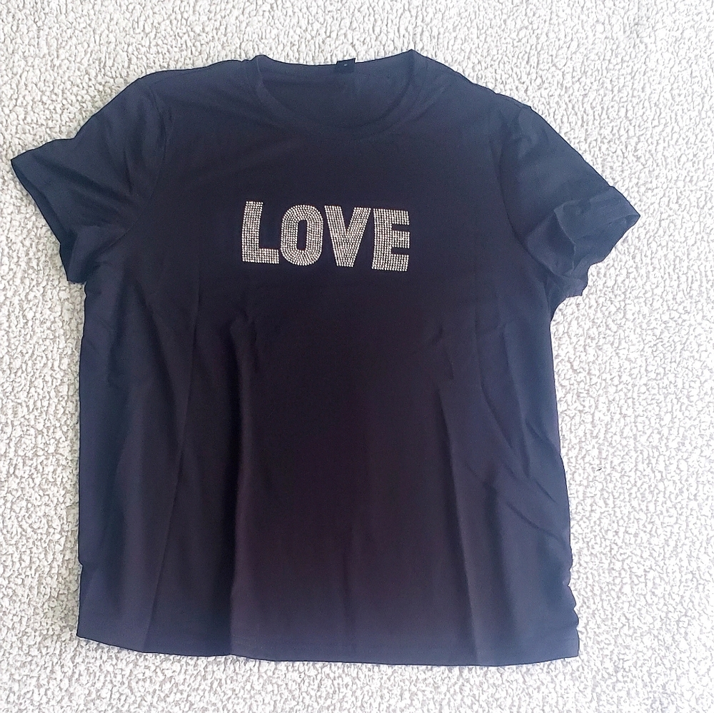 Black T-shirt